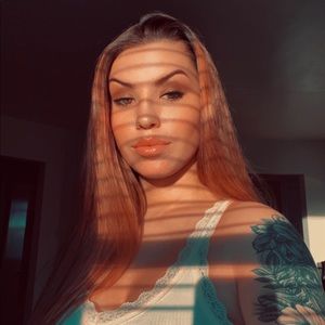 Meet your Posher, Aleisha